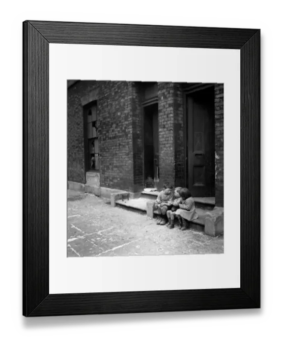 Framed Print : Children of the Duncan family at their home in a Manchester slum Framed Print : Children of the Duncan family at their home in a Manchester slum