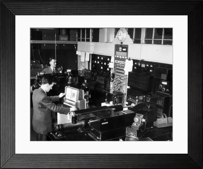 Framed Print : The Telephoto room at the Daily Mirror Fetters Lane offices in central London Framed Print : The Telephoto room at the Daily Mirror Fetters Lane offices in central London