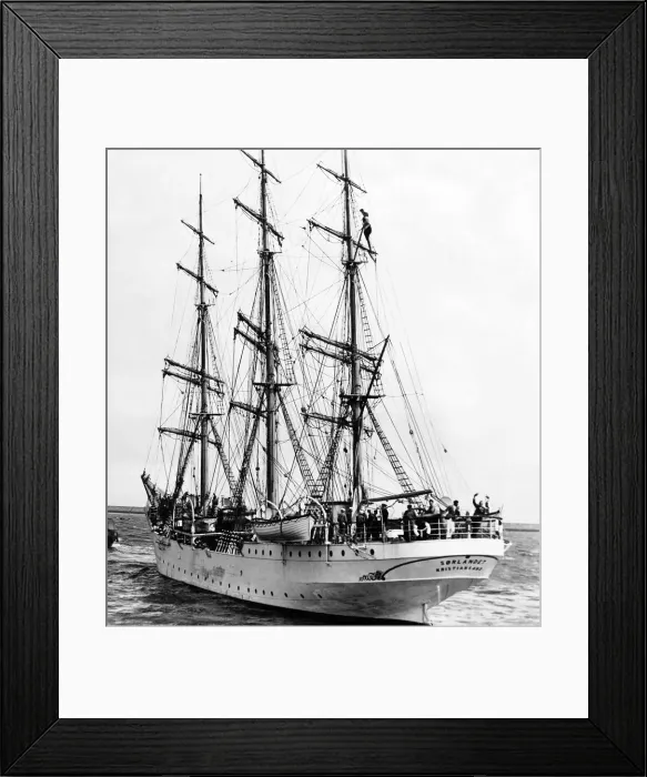 Framed Print : The Norwegian training sailing ship Sorlandet leaving the River Tyne Framed Print : The Norwegian training sailing ship Sorlandet leaving the River Tyne