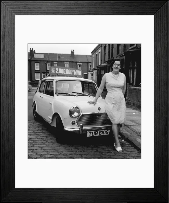 Framed Print : The two millionth mini motor car, which was won in a Daily Mirror competition by Mrs Framed Print : The two millionth mini motor car, which was won in a Daily Mirror competition by Mrs