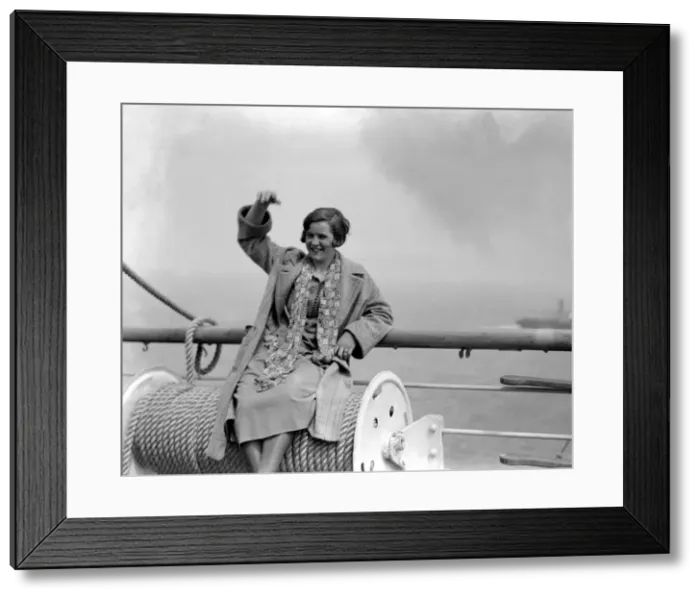 Framed Print : Miss Gertrude Ederle, American swimming champion, arriving in England for an attempt to