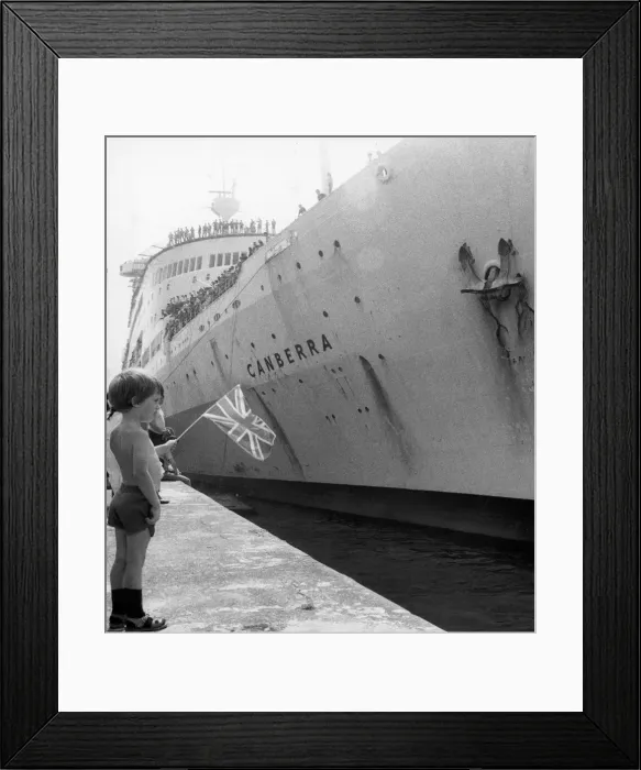 Framed Print : The cruise liner Canberra'returning to Southampton from her mission as a Framed Print : The cruise liner Canberra'returning to Southampton from her mission as a