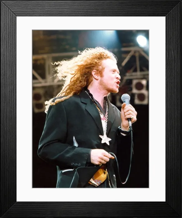 Framed Print : Simply Red perfrom at the Gateshead Stadium on 14th July 1991 Framed Print : Simply Red perfrom at the Gateshead Stadium on 14th July 1991