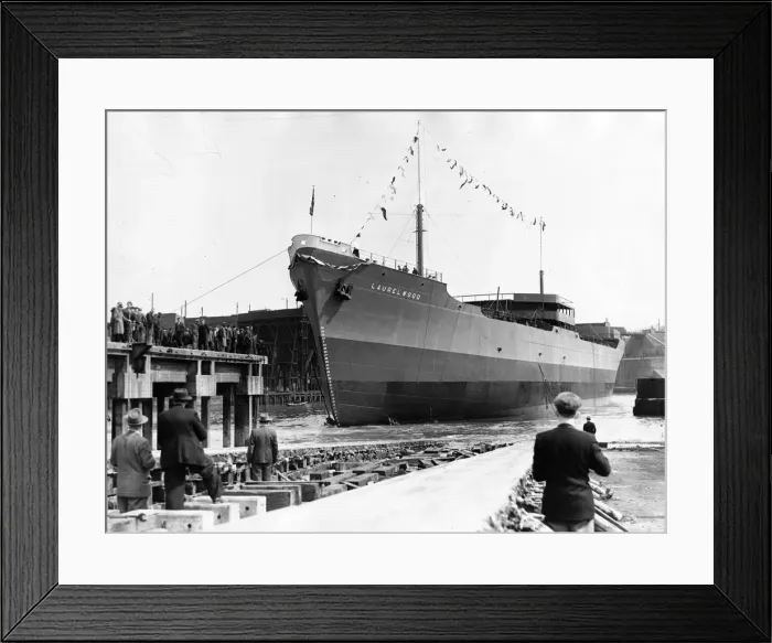 Framed Print : The 18, 200-ton tanker ship Laurelwood launched from St James Laing & Sons Ltd Shipyard