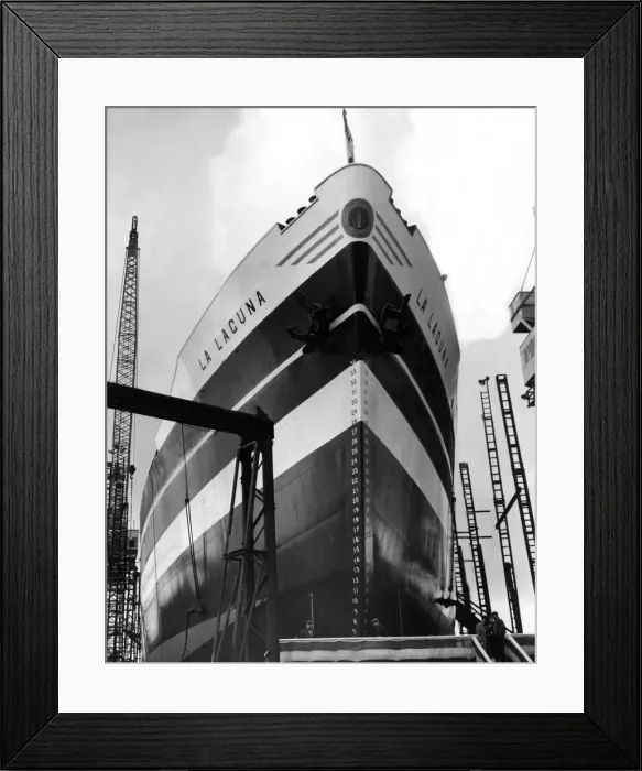 Framed Print : The ship La Laguna at a North East shipyard Framed Print : The ship La Laguna at a North East shipyard