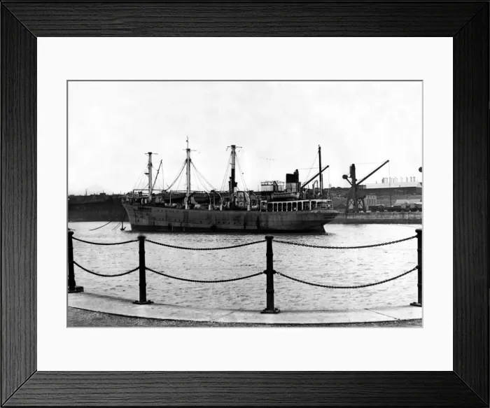 Framed Print : The African Queen at anchor on the River Tyne Framed Print : The African Queen at anchor on the River Tyne