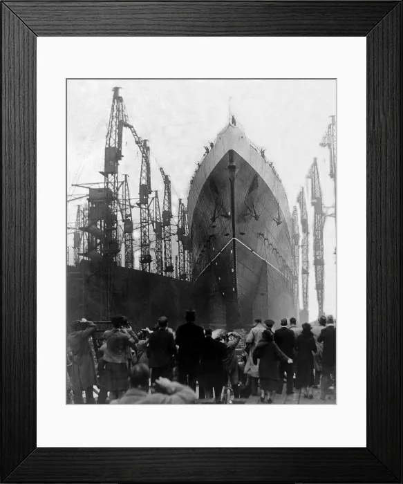 Framed Print : The launch of the Mauretania from the Wallsend Yard of Swan Hunter by the Dowager Duchess