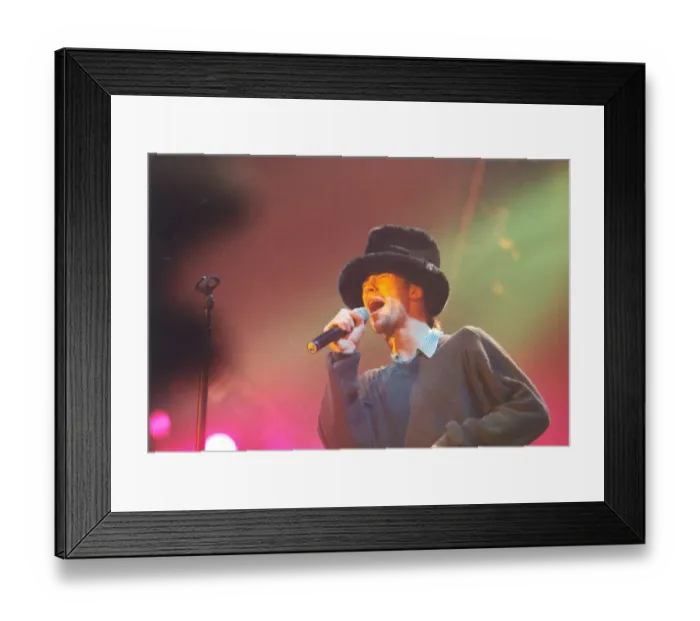 Framed Print : Jamiroquai - Jay Kay performing in concert at Newcastle Arena. 10th April 1997 Framed Print : Jamiroquai - Jay Kay performing in concert at Newcastle Arena. 10th April 1997