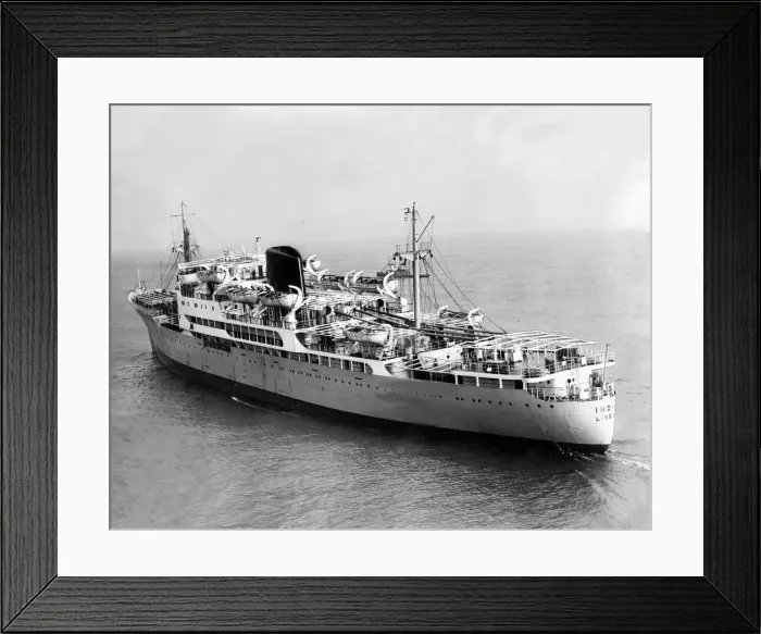 Framed Print : The luxury passenger-cargo liner ship India as she leaves the River Wear built by Bartram Framed Print : The luxury passenger-cargo liner ship India as she leaves the River Wear built by Bartram