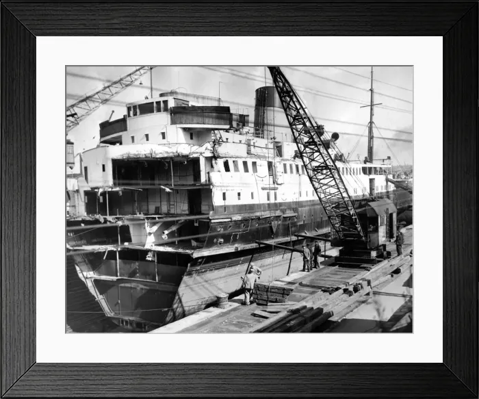Framed Print : Half a ship lies in dry dock at Palmers shipyard in Jarrow, River Tyne Framed Print : Half a ship lies in dry dock at Palmers shipyard in Jarrow, River Tyne