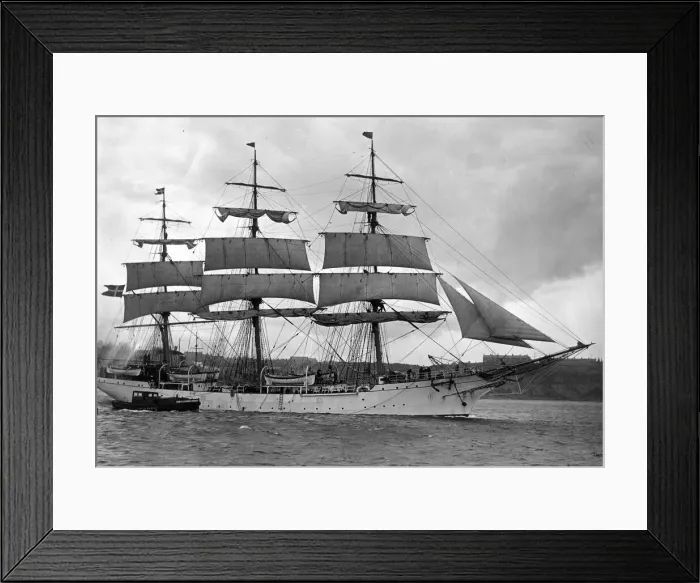 Framed Print : The sailing ship Danmark - Danish Training Ship leaving the River Tyne Framed Print : The sailing ship Danmark - Danish Training Ship leaving the River Tyne