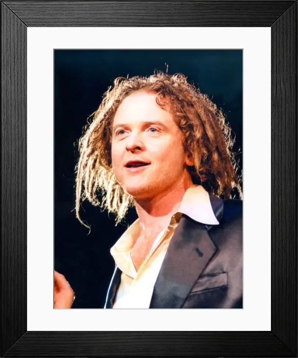 Framed Print : Simply Red perfrom at the Newcastle Arena on 25th January 1996 Framed Print : Simply Red perfrom at the Newcastle Arena on 25th January 1996
