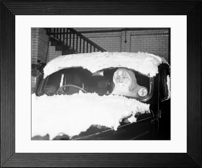 Framed Print : Father Christmas is really Police Sergeant Cyril Condliffe of Salford Police Framed Print : Father Christmas is really Police Sergeant Cyril Condliffe of Salford Police