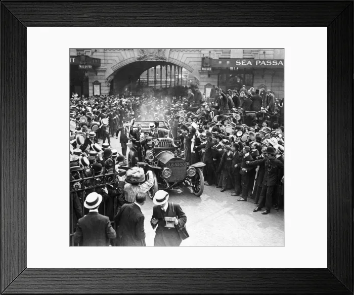 Framed Print : London welcomes Louis Bleriot: Cheering crowds greet the intrepid aviator as he leaves
