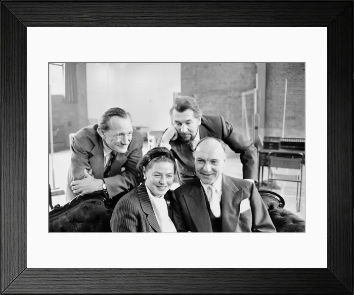 Framed Print : Photocall May 1962 Trevor Howard, Michael Redgrave
