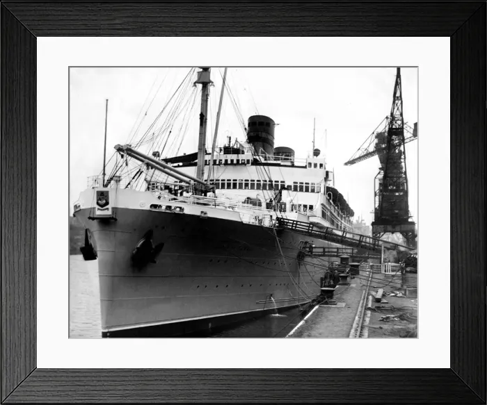 Framed Print : The Queen of Bermuda ship at Walker Naval Shipyard on the River Tyne Framed Print : The Queen of Bermuda ship at Walker Naval Shipyard on the River Tyne