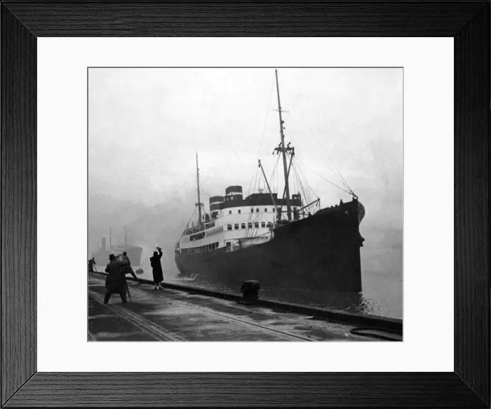 Framed Print : Crowds wave of the original Venus motor ship Framed Print : Crowds wave of the original Venus motor ship