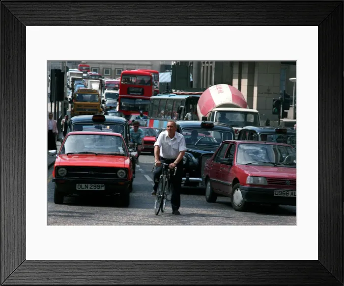 Framed Print : Traffic chaos hits London after a all out strike by rail staff Framed Print : Traffic chaos hits London after a all out strike by rail staff