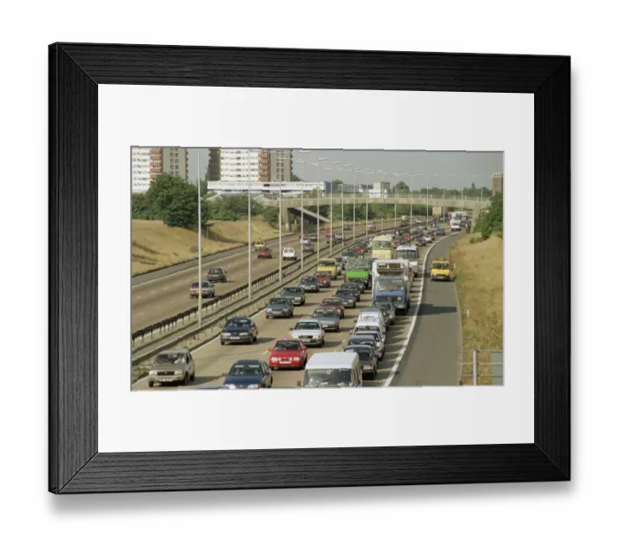 Framed Print : Heavy traffic on the M4 coming into London. 28th June 1989 Framed Print : Heavy traffic on the M4 coming into London. 28th June 1989