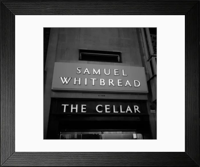 Framed Print : The Cellar Wine Bar and Restaurant, London. 20th June 1963 Framed Print : The Cellar Wine Bar and Restaurant, London. 20th June 1963