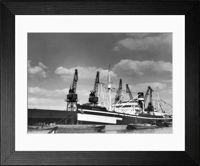 Framed Print : The Mahratta, owned by Brocklebank Merchant shipping, loading for Calcutta Framed Print : The Mahratta, owned by Brocklebank Merchant shipping, loading for Calcutta