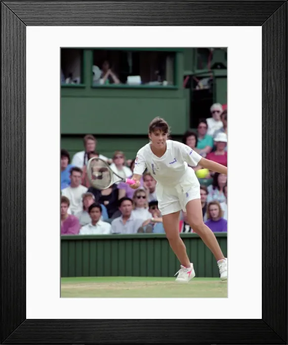 Framed Print : Wimbledon Tennis. J. Capriati v. M. Navratilova. July 1991 91-4197-290 Framed Print : Wimbledon Tennis. J. Capriati v. M. Navratilova. July 1991 91-4197-290