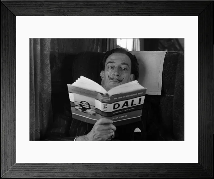 Framed Print : Salvador Dali - Artist - Painter - 1959 Framed Print : Salvador Dali - Artist - Painter - 1959