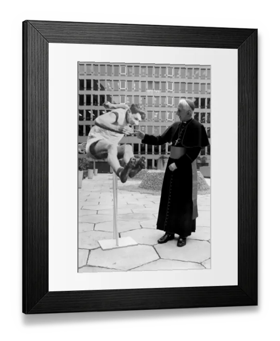 Framed Print : Religion: Cardinal Basil Hume, Archbishop of Westminster Framed Print : Religion: Cardinal Basil Hume, Archbishop of Westminster