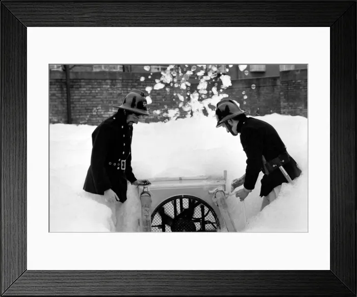 Framed Print : London Fire Brigades New Unit. London Fire Brigade