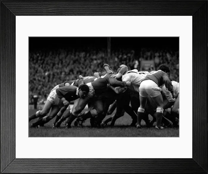 Framed Print : International Rugby Union. England v. Wales. January 1986 PR-04-109 Framed Print : International Rugby Union. England v. Wales. January 1986 PR-04-109