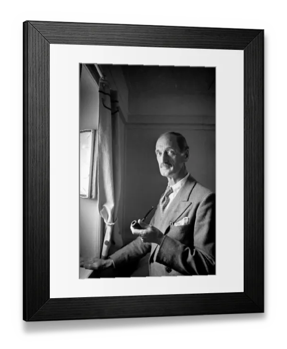 Framed Print : Sir Bede Edmund Hugh Clifford, Governor General of Trinidad ariving at Southampton