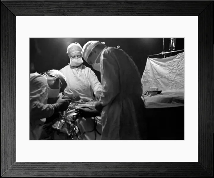 Framed Print : Hospital Operation. On girls tumour on the brain. January 1947 O6263-003 Framed Print : Hospital Operation. On girls tumour on the brain. January 1947 O6263-003