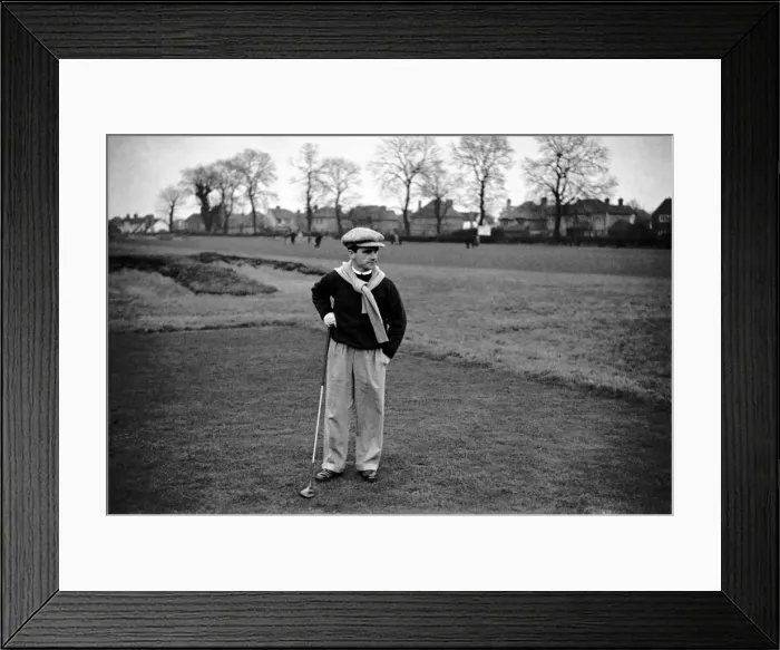 Framed Print : Jockey Gordon Richards seen here playing golf at Romford. October 1937 OL304J-001 Framed Print : Jockey Gordon Richards seen here playing golf at Romford. October 1937 OL304J-001
