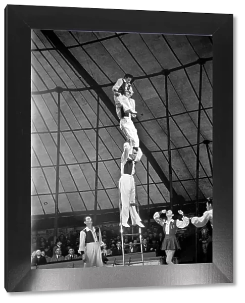 Bertram Mills Circus at Luton. April 1950 O23401-013
