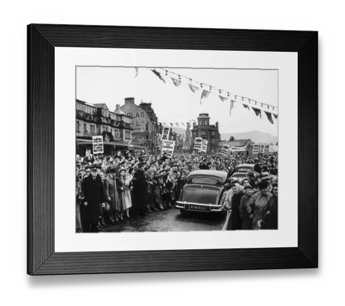 Framed Print : Crowd at Dunoon Pier to greet Prime Minister Attlee 1950 Framed Print : Crowd at Dunoon Pier to greet Prime Minister Attlee 1950