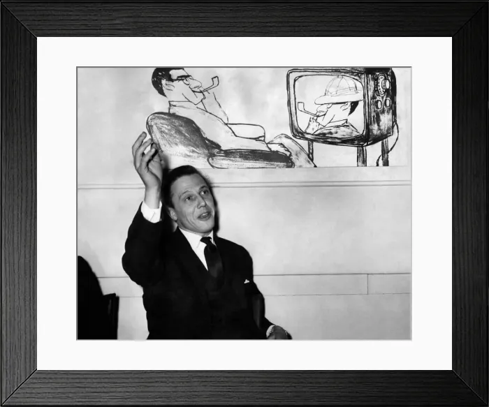 Framed Print : David Attenborough, 38, the BBCs handsome Zoo Quest Framed Print : David Attenborough, 38, the BBCs handsome Zoo Quest