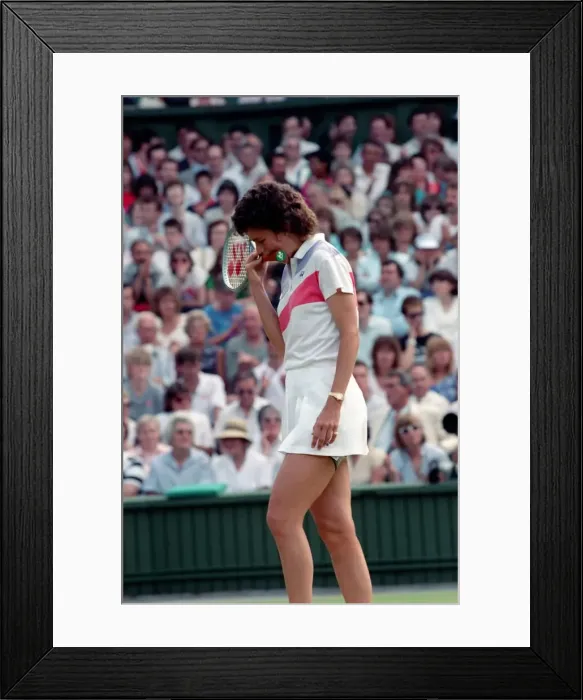 Framed Print : Wimbledon. Steffi Graf (Women Singles Winner) v. Pam Shriver. June 1988 88-3518-095 Framed Print : Wimbledon. Steffi Graf (Women Singles Winner) v. Pam Shriver. June 1988 88-3518-095