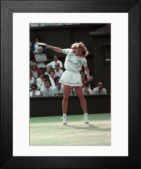 Framed Print : Wimbledon Semi Final. Steffi Graf v. Pam Sheiver. June 1988 88-3518-026 Framed Print : Wimbledon Semi Final. Steffi Graf v. Pam Sheiver. June 1988 88-3518-026