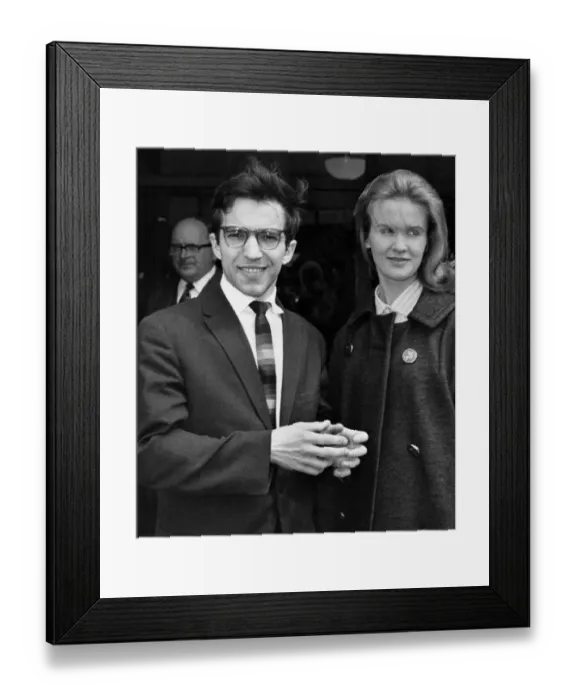 Framed Print : Here is Russian piano player Vladimir Ashkenazy and his wife at London Airport this