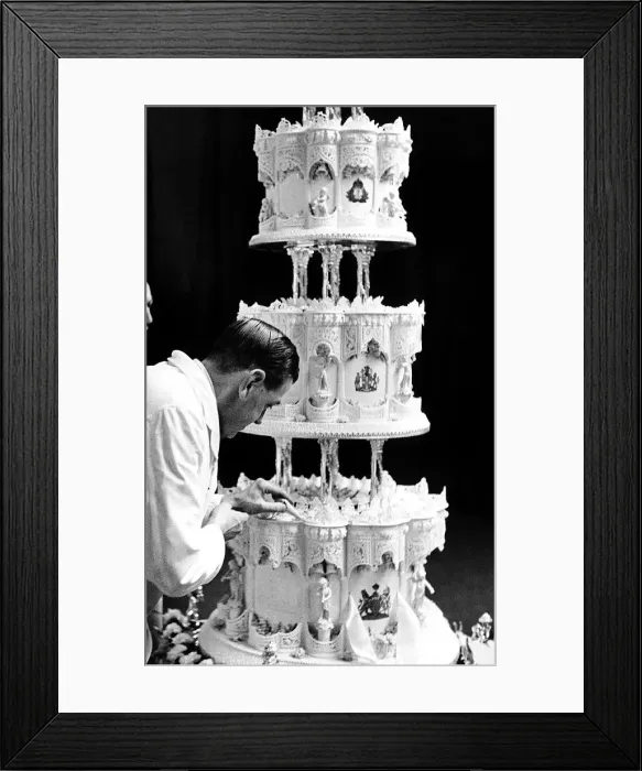Framed Print : Wedding cake made by Mr Schul for Princess Elizabeth November 1947