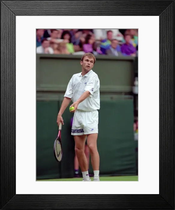 Framed Print : All England Lawn Tennis Championships at Wimbledon. Andrei Chesnokov in action