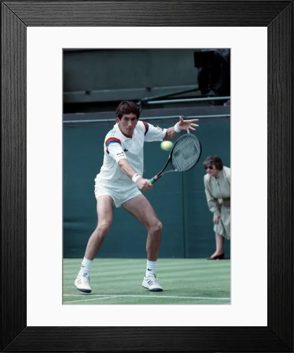 Framed Print : Wimbledon. Ivan Lendl v. Darren Cahill. June 1988 88-3342-045 Framed Print : Wimbledon. Ivan Lendl v. Darren Cahill. June 1988 88-3342-045