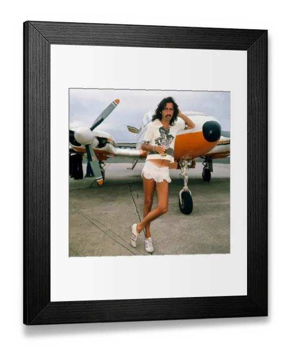 Framed Print : Alice Cooper at Glasgow Airport August 1975