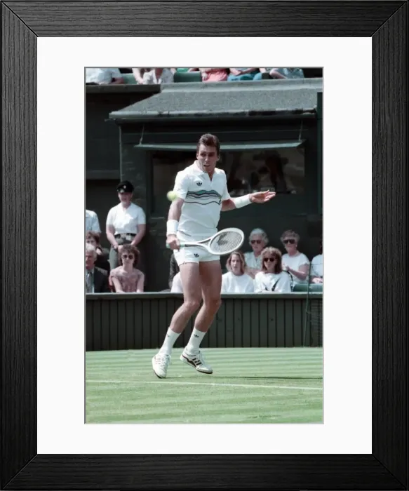 Framed Print : Wimbledon. Ivan Lendl v. Darren Cahill. June 1988 88-3342-036 Framed Print : Wimbledon. Ivan Lendl v. Darren Cahill. June 1988 88-3342-036
