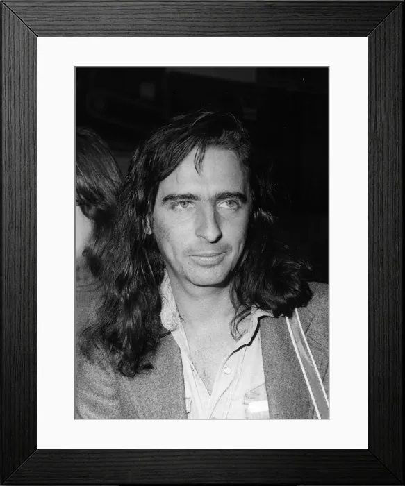 Framed Print : Alice Cooper American rock singer real name Vincent Furnier 1971 Framed Print : Alice Cooper American rock singer real name Vincent Furnier 1971