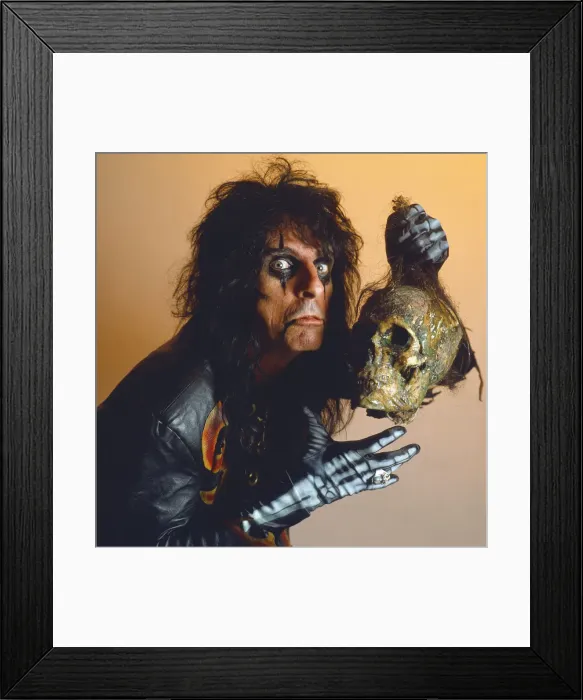 Framed Print : Alice Cooper holding skull head September 1987 Framed Print : Alice Cooper holding skull head September 1987