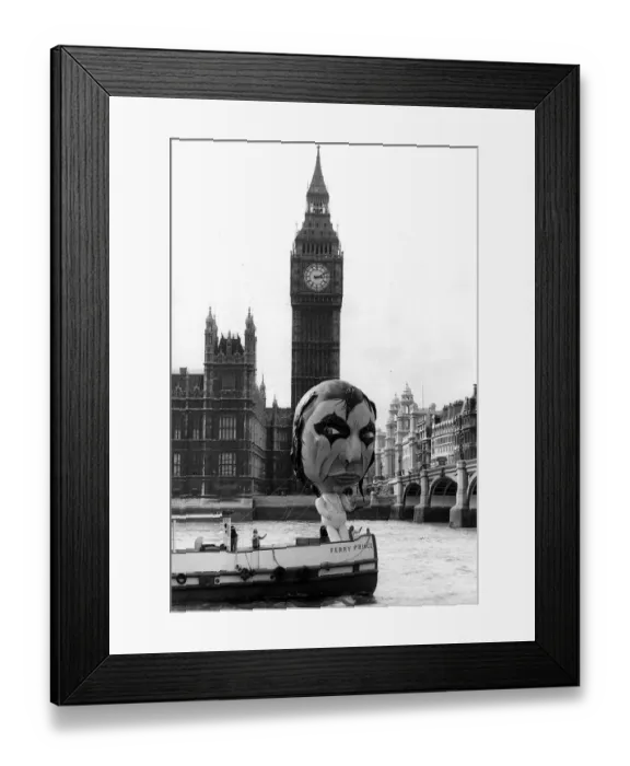Framed Print : Alice Cooper American rock singer with balloon sailing past Big Ben Framed Print : Alice Cooper American rock singer with balloon sailing past Big Ben