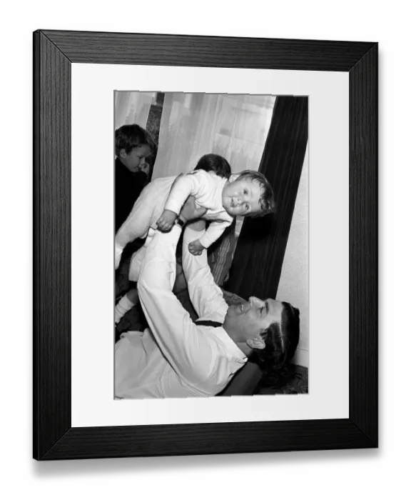 Framed Print : Northern Ireland September 1969. Ulster MP John hume seen here with his children, Aine(7) Framed Print : Northern Ireland September 1969. Ulster MP John hume seen here with his children, Aine(7)