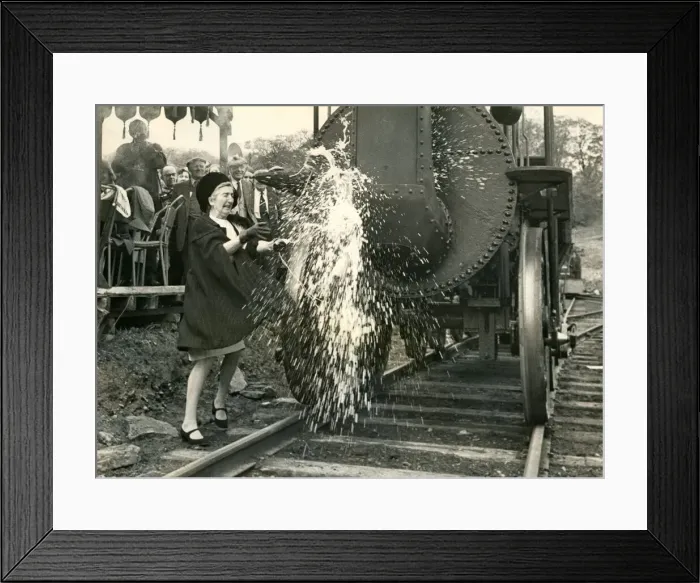 Framed Print : Peggy Satow took revenge on her husbands time consuming hobby Framed Print : Peggy Satow took revenge on her husbands time consuming hobby