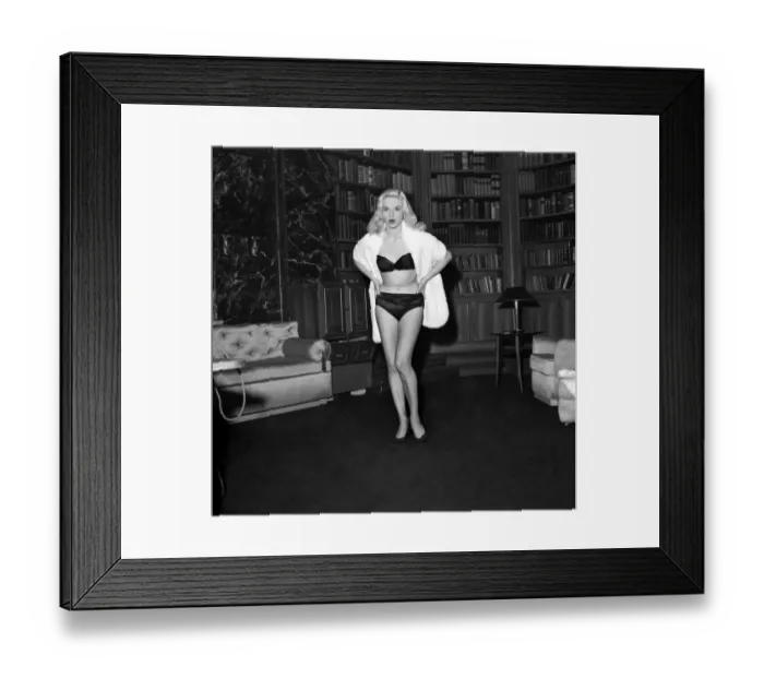 Framed Print : Diana Dors as she appears in one scene in her new play - Remains to be seen Framed Print : Diana Dors as she appears in one scene in her new play - Remains to be seen